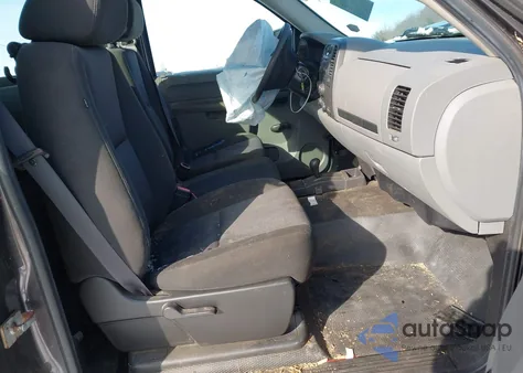 2010 Chevrolet Silverado 1500 Work Truck z USA, uszkodzony, nr VIN 1GCPKPEX7AZ183093